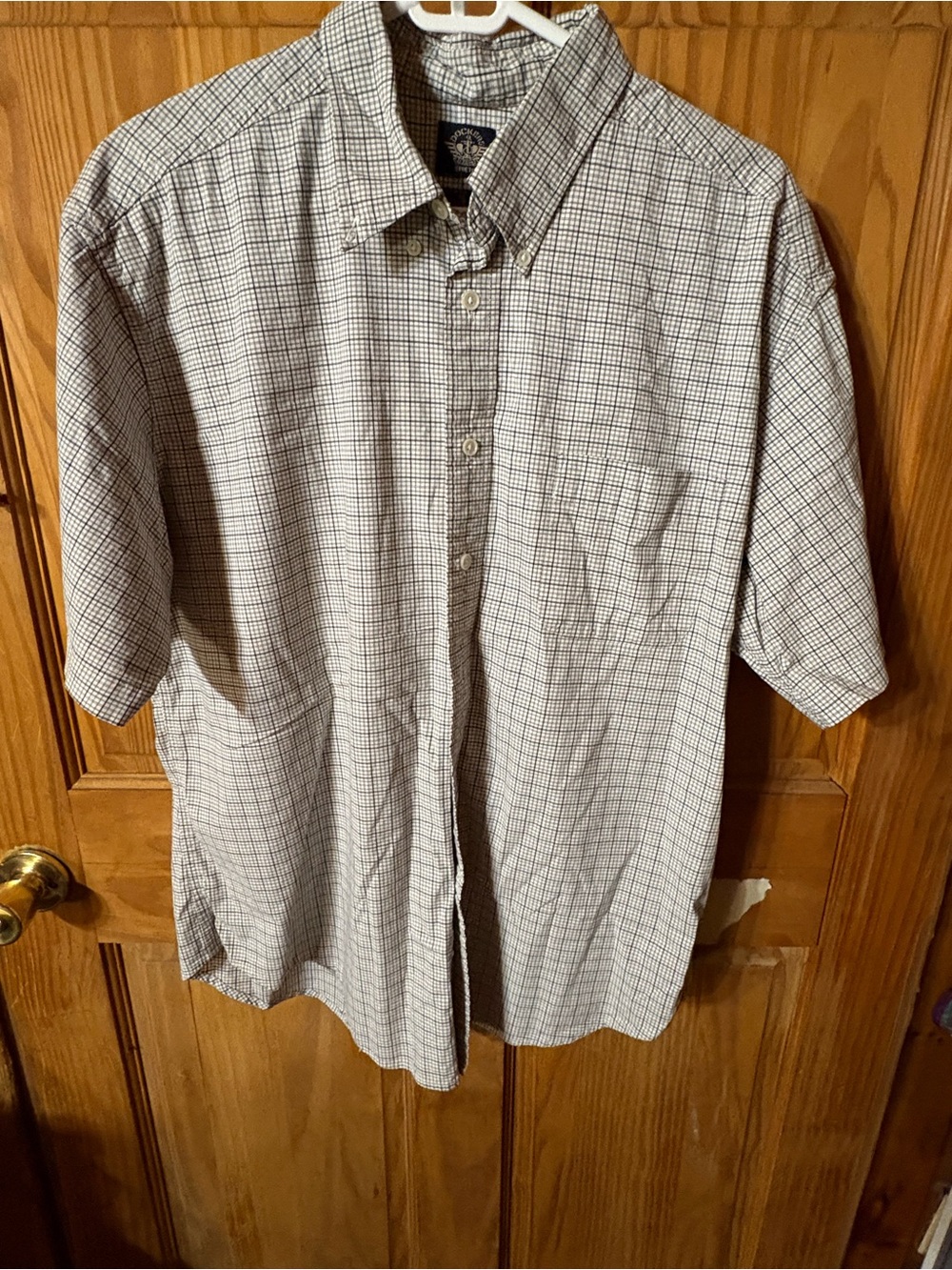 Dockers Men's Short-Sleeve Plaid Button-Down Shirt — White and Gray